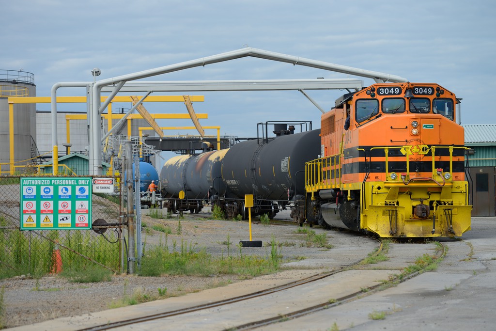 7360x4912 - 5,366,571 bytes